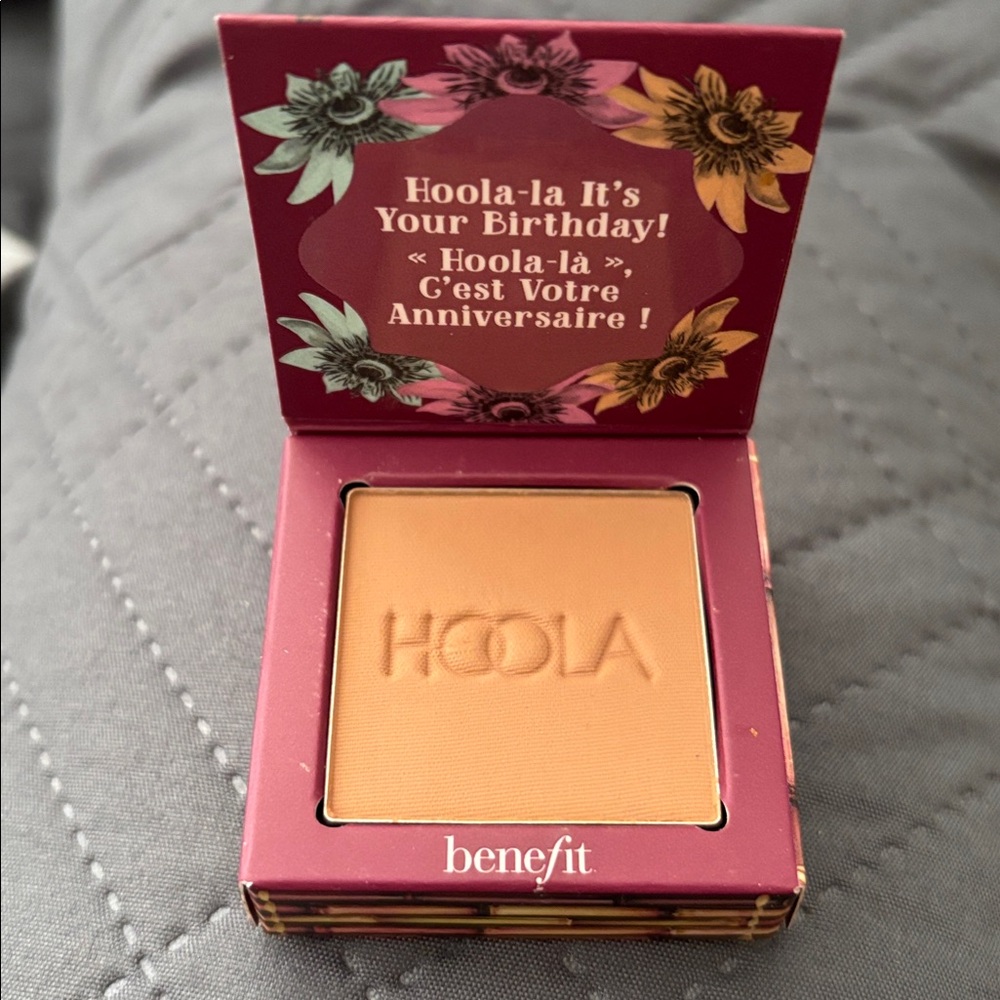 Hoola Matte Bronzer
